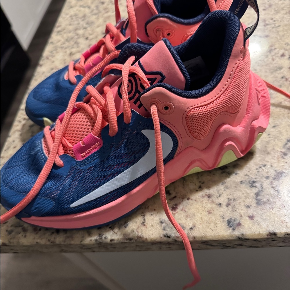 Nike Kids Shoes in Blue and Pink - Picture 2 of 5
